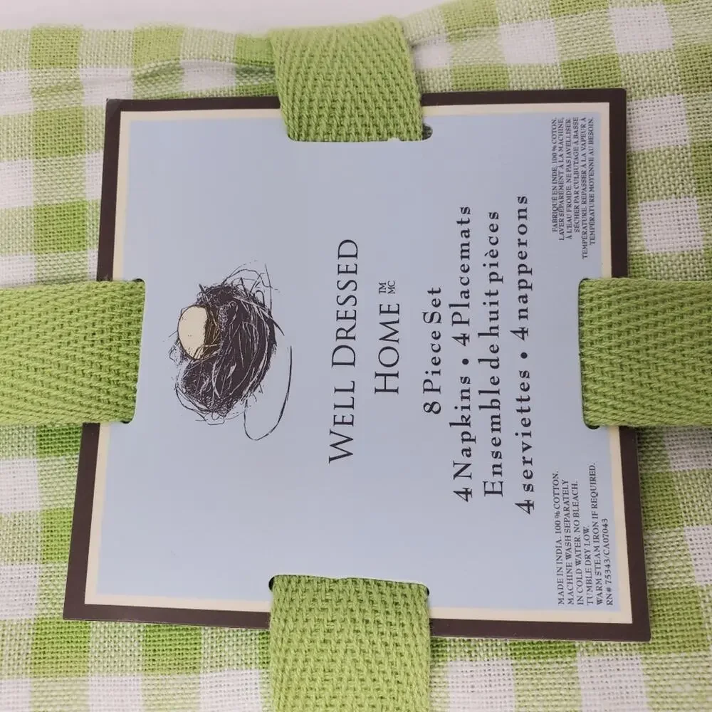 Well Dressed Home  Placemats Napkins 8 pc set Green and white checkered